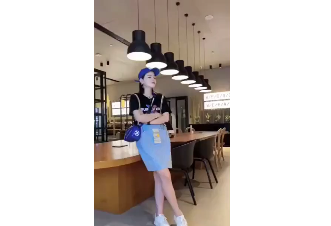 嘉利服裝行